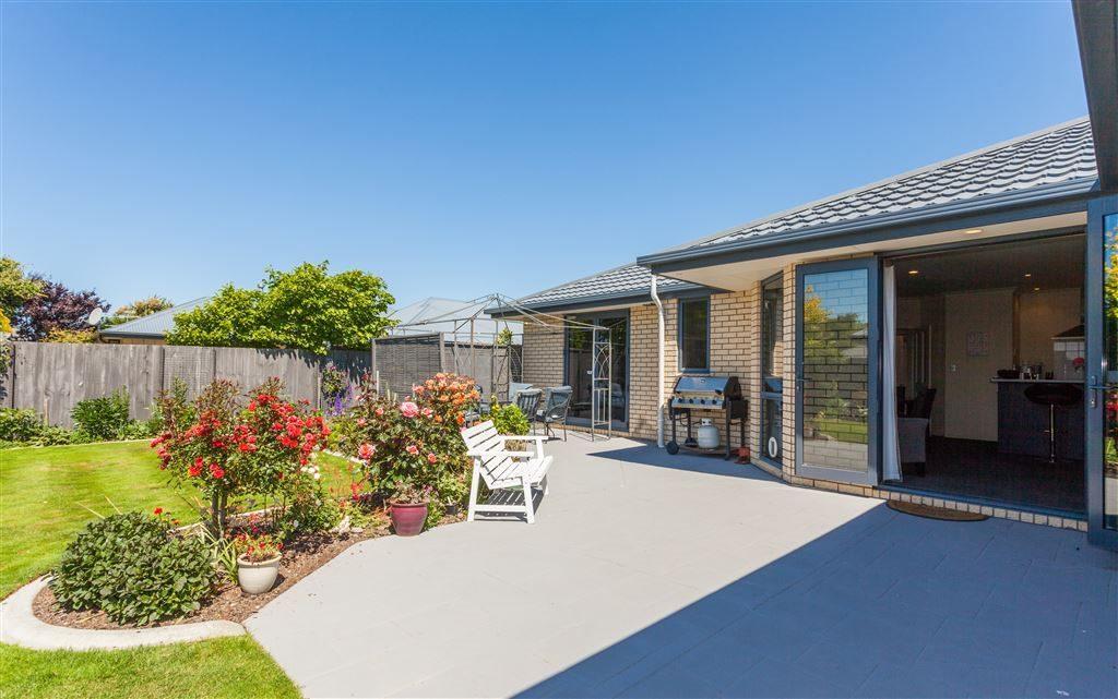 Perfect Home, Stunning Gardens - Aidanfield Gardens Bellissimo Christchurch Exterior photo