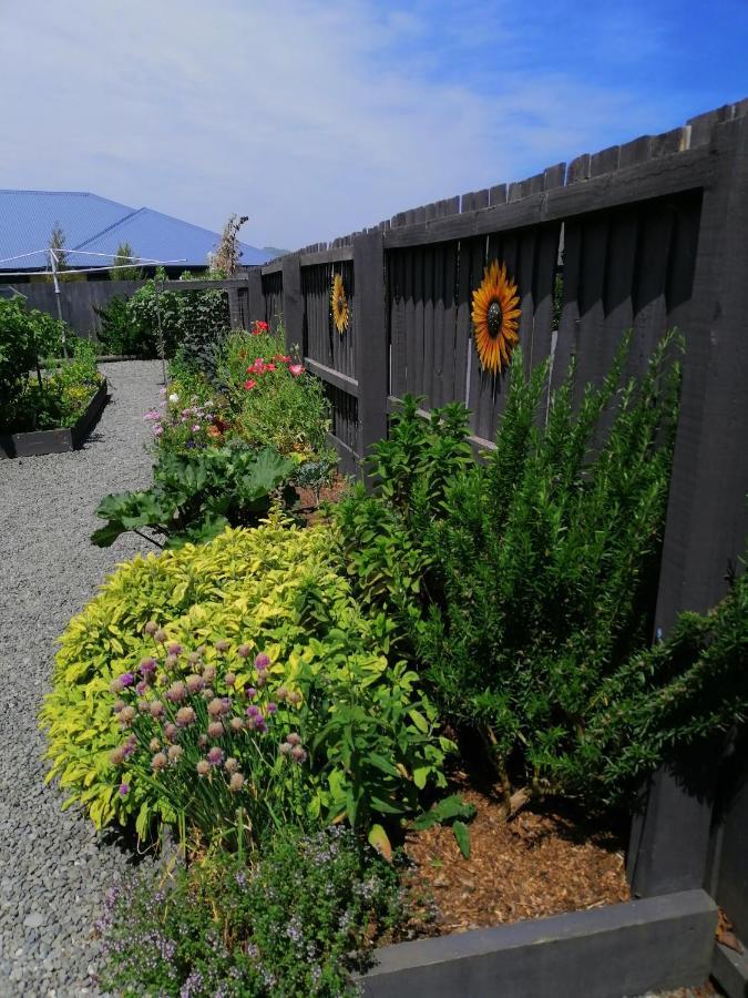 Perfect Home, Stunning Gardens - Aidanfield Gardens Bellissimo Christchurch Exterior photo