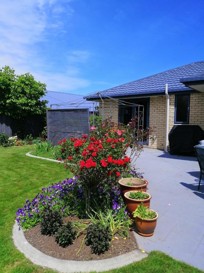 Perfect Home, Stunning Gardens - Aidanfield Gardens Bellissimo Christchurch Exterior photo